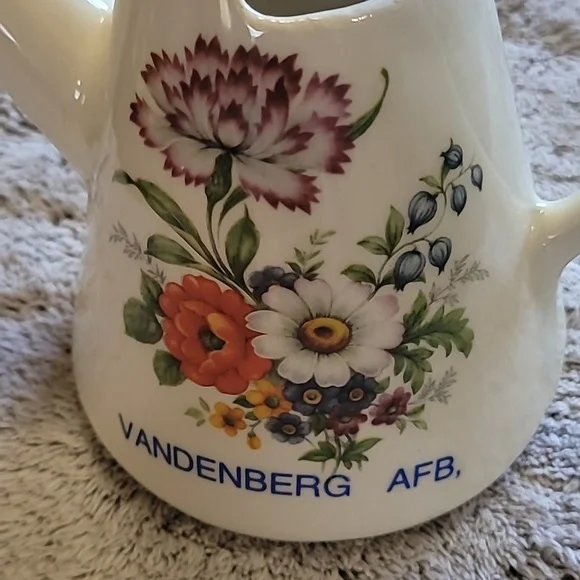 Vintage Arnels Ceramic Water pitcher Floral Details White‎ Ceramic - Picture 4 of 14
